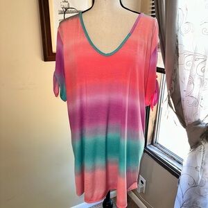 Acting Pro Pink and Teal Gradient V-Neck Tunic